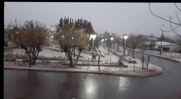 Tafí del Valle Tuvo la primera nevada del año.