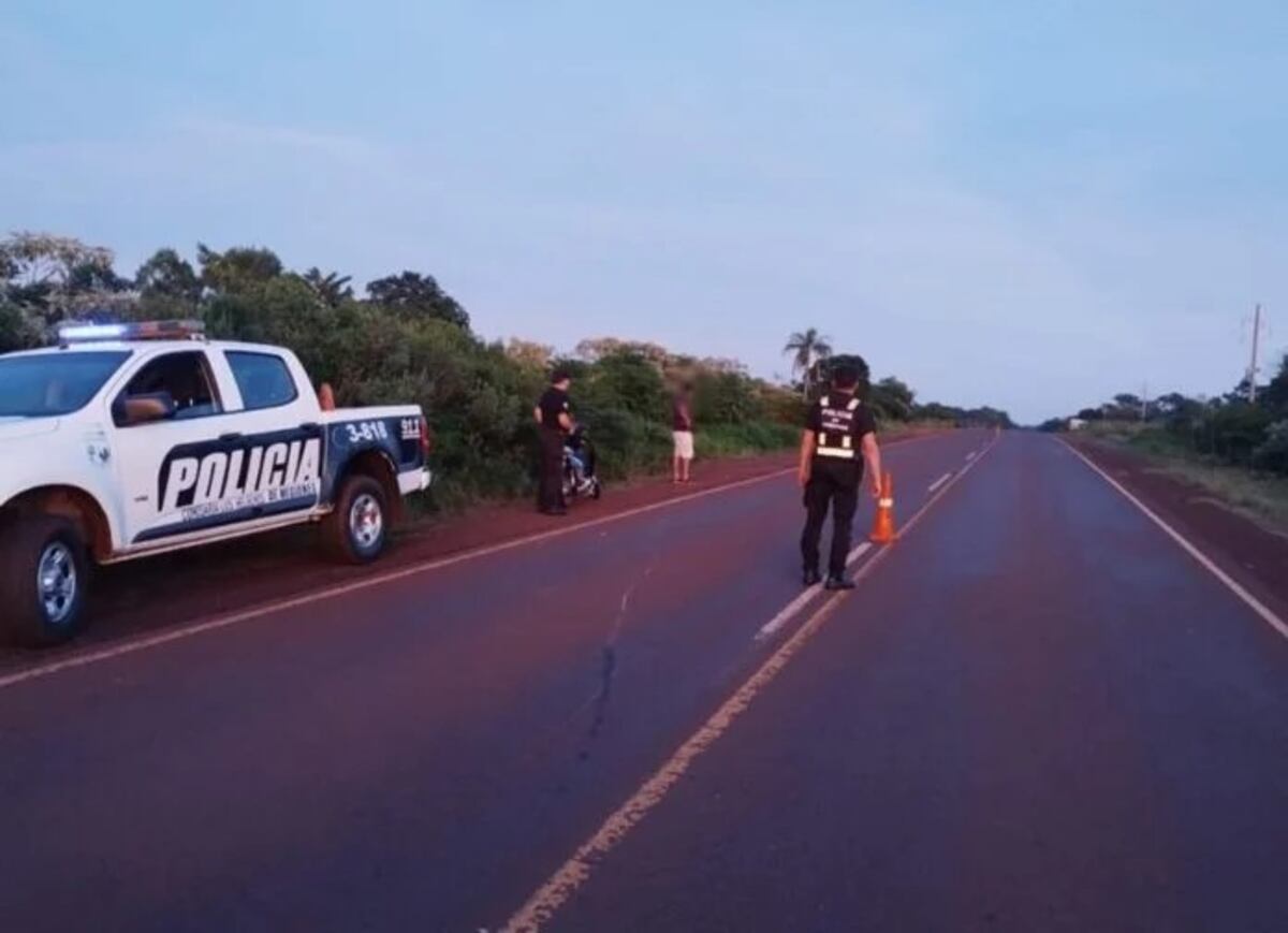 Los Helechos: dos hombres hospitalizados por despiste de una motocicleta