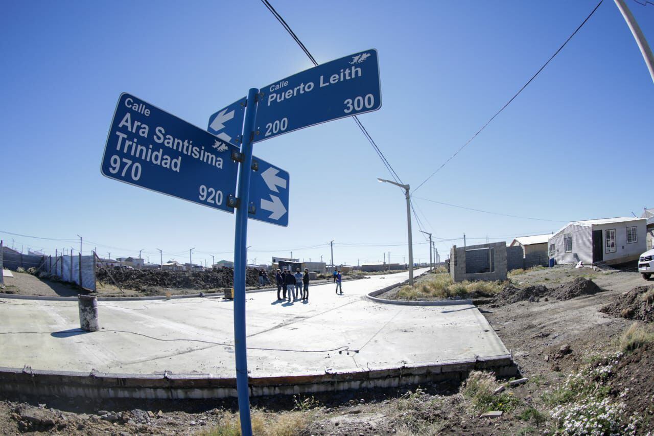 Las Obras que se llevan adelante han mejorado más de 20 plazas, realizaron pintura de cordones y trabajos de saneamiento en distintos sectores de Margen Sur.