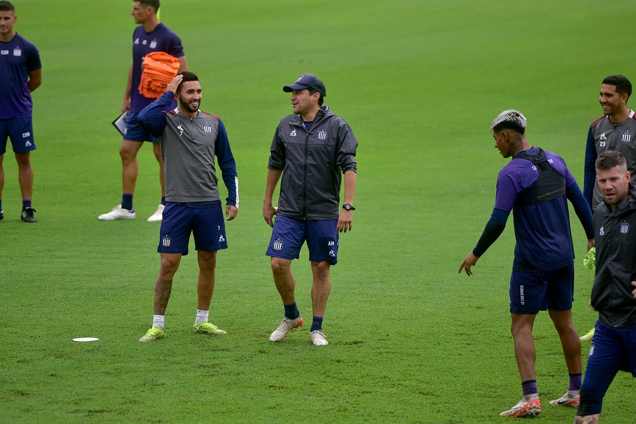 Entrenamiento del plantel profesional de Talleres.