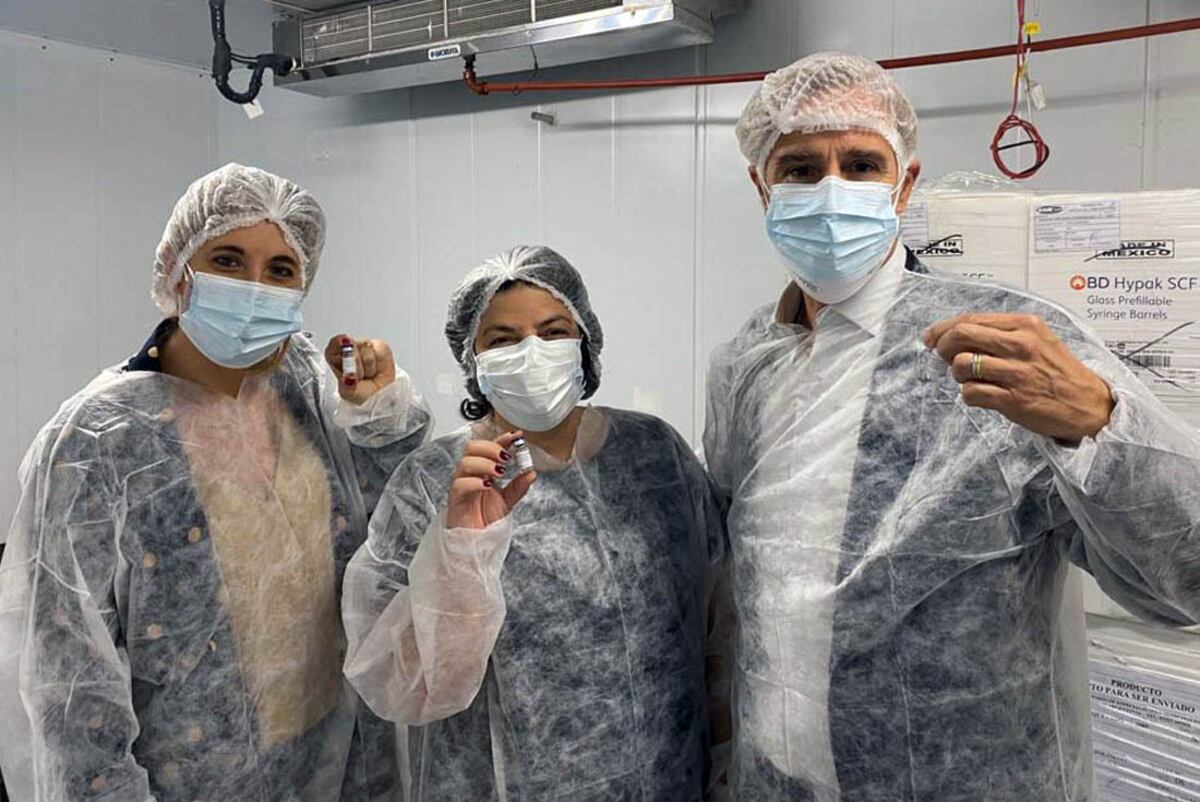 La próxima semana comenzaran a aplicarse las primeras vacunas Sputnik V producidas en la Argentina