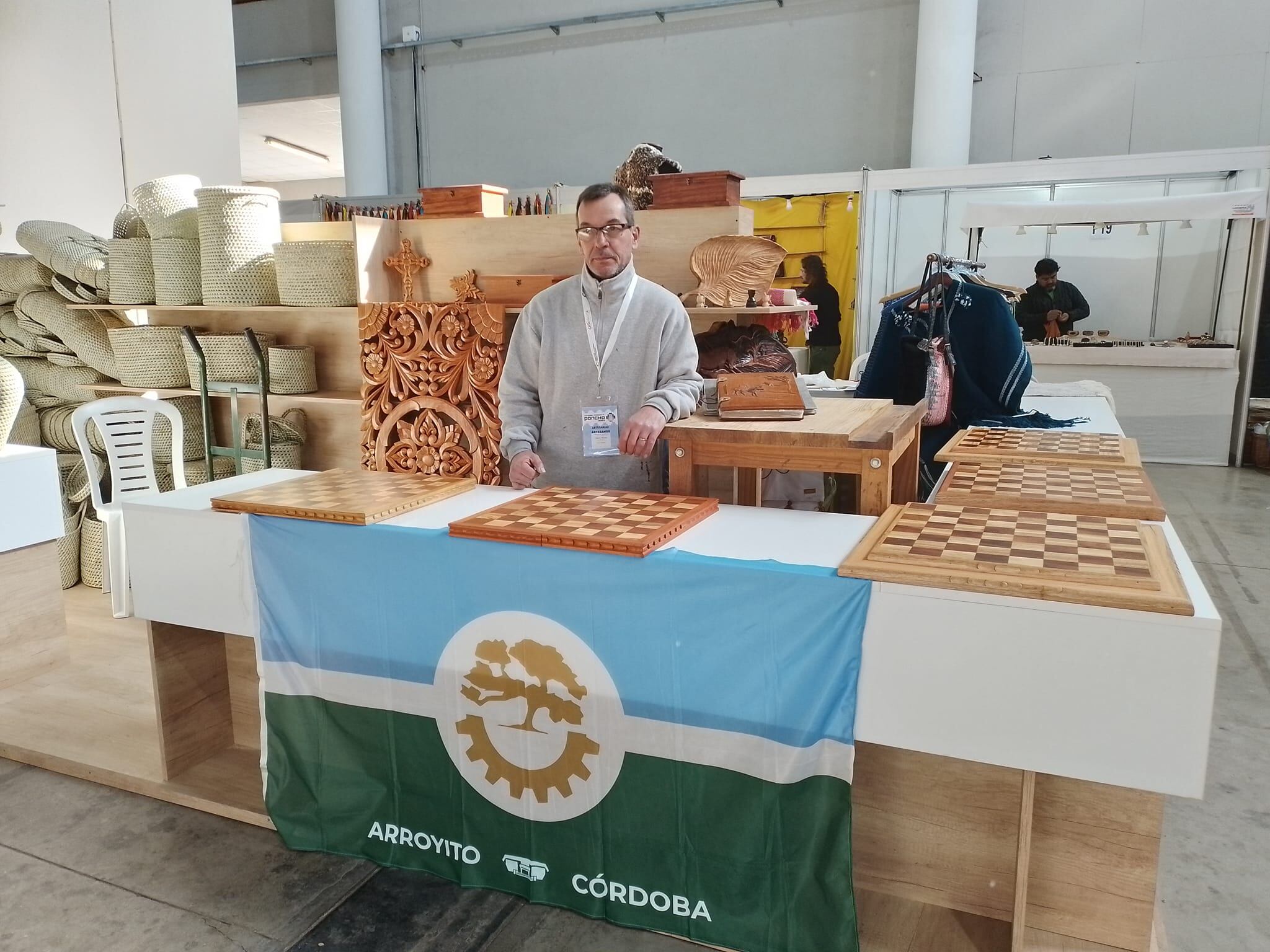 Néstor Lázaro en la Fiesta del Poncho 2023 en Catamarca