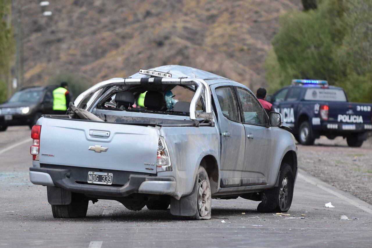 Dos mujeres se encuentran graves tras un vuelco en el Circuito de El Challao.

foto: Mariana Villa / Los Andes