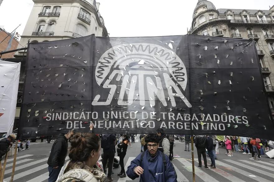 Integrantes del Sindicato Único de Trabajadores del Neumático Argentino (Sutna). Foto: Gentileza