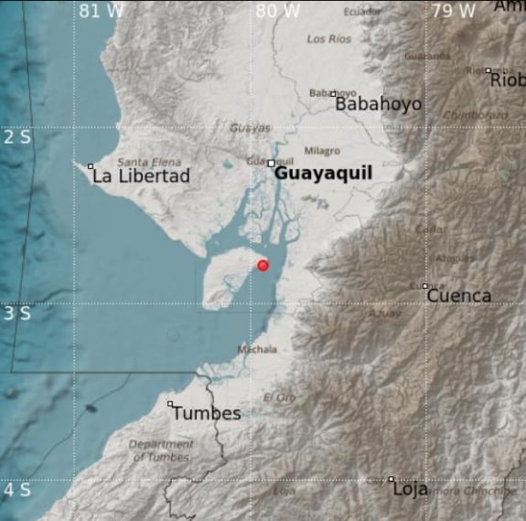 Fuerte sismo en Ecuador dejó al menos 14 personas fallecidas.