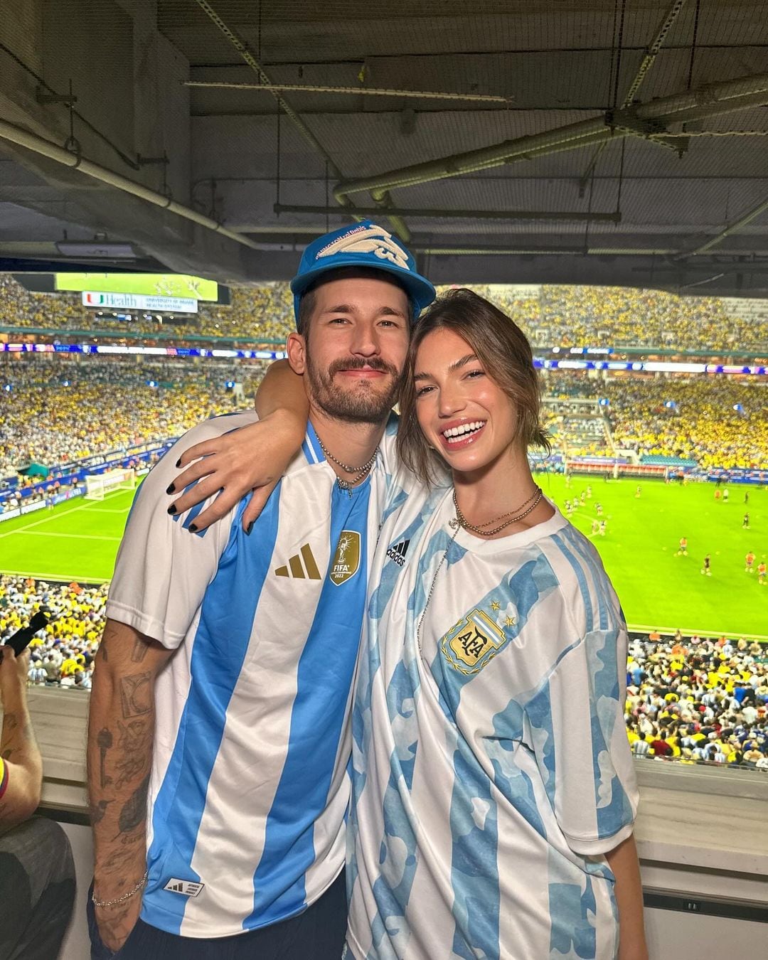 Stefi Roitman y Ricky Montaner en la Copa América 2024