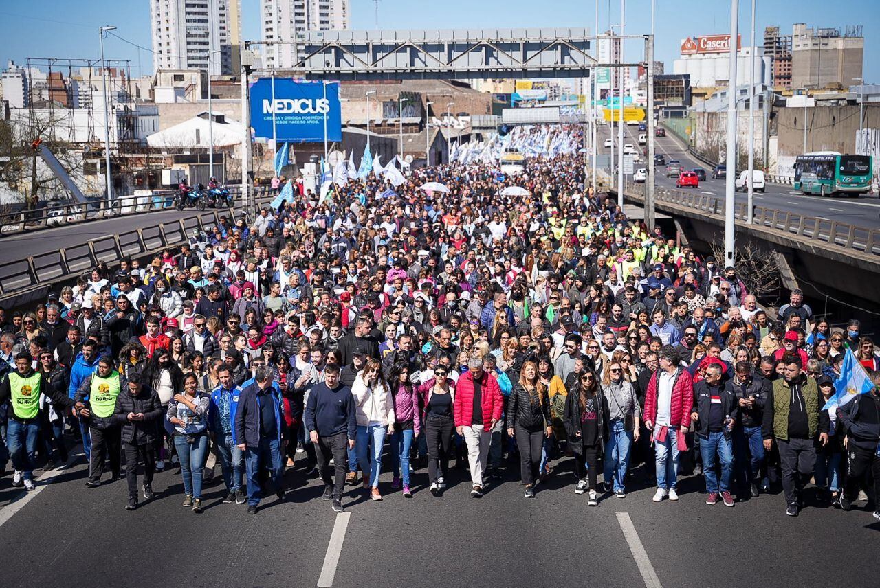 El inicio de la marcha por Cristina Kirchner: Puente Pueyrredón desde Avellaneda