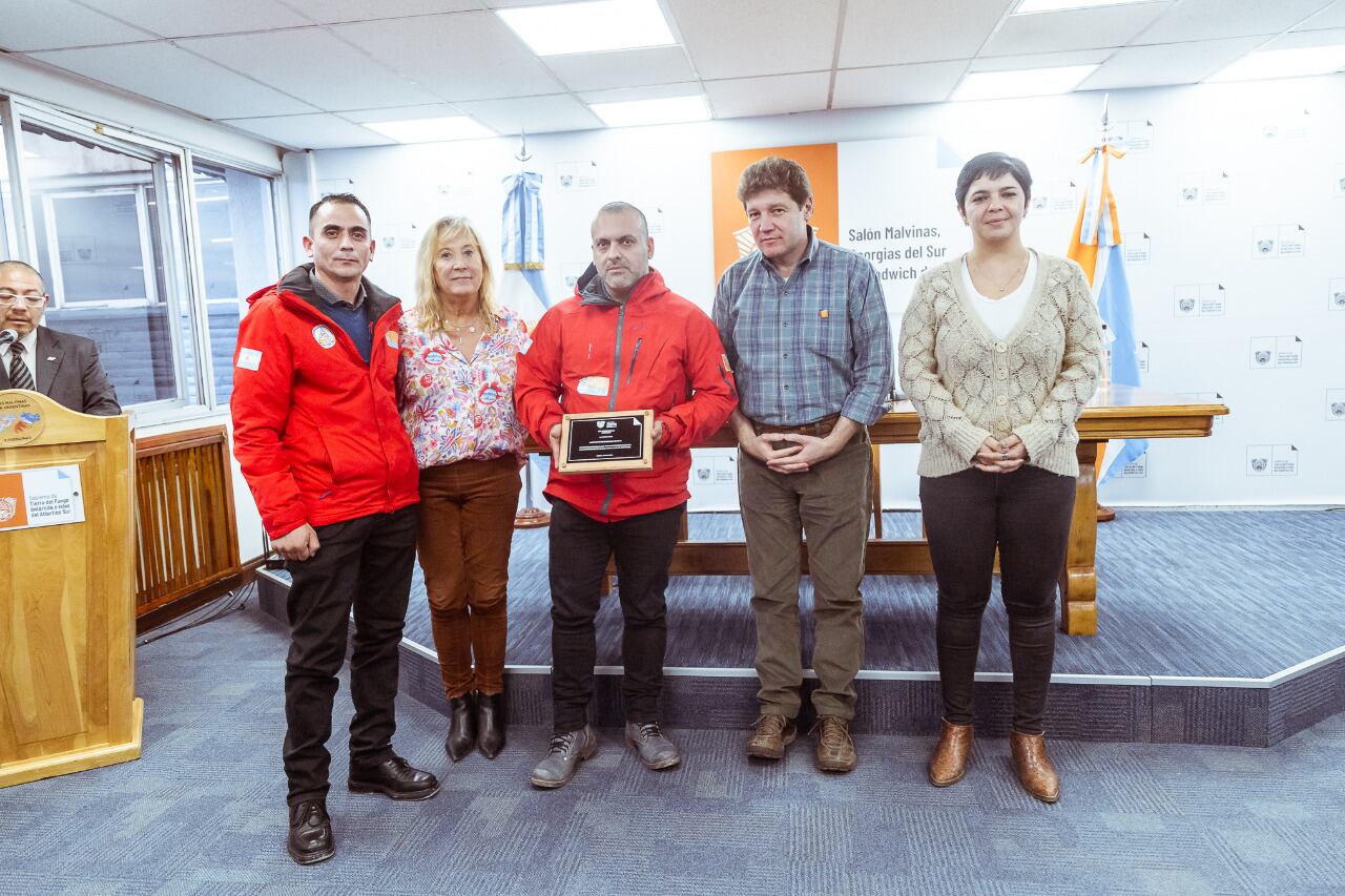 Reconocieron la labor de la Comisión de auxilio en el rescate de un joven en Glaciar Martial