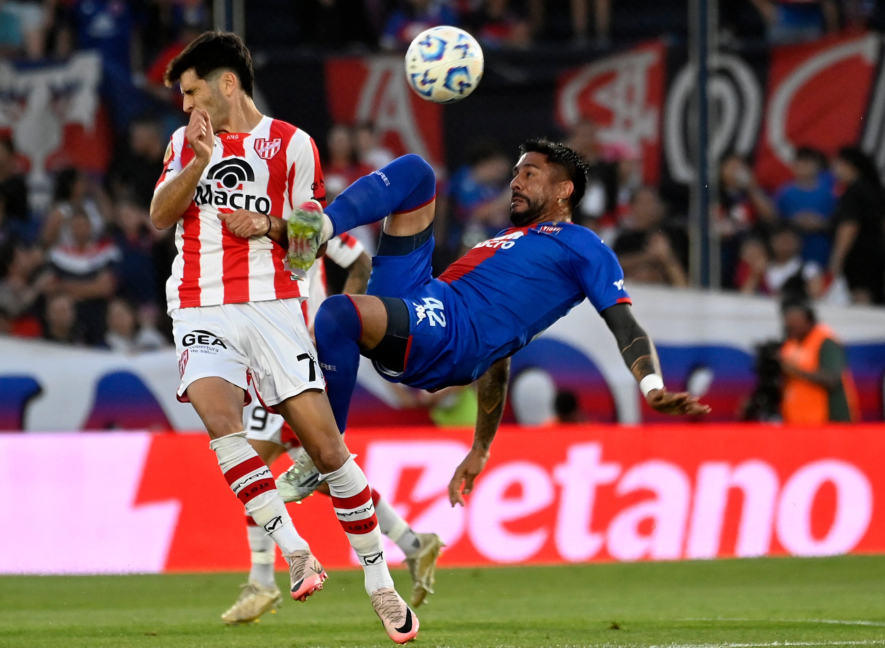 Club Atletico Tigre vs Instituto de Cordoba. Fecha 24 Torneo de la Liga Profesional. Fútbol Argentina Primera División. 23/11/2024