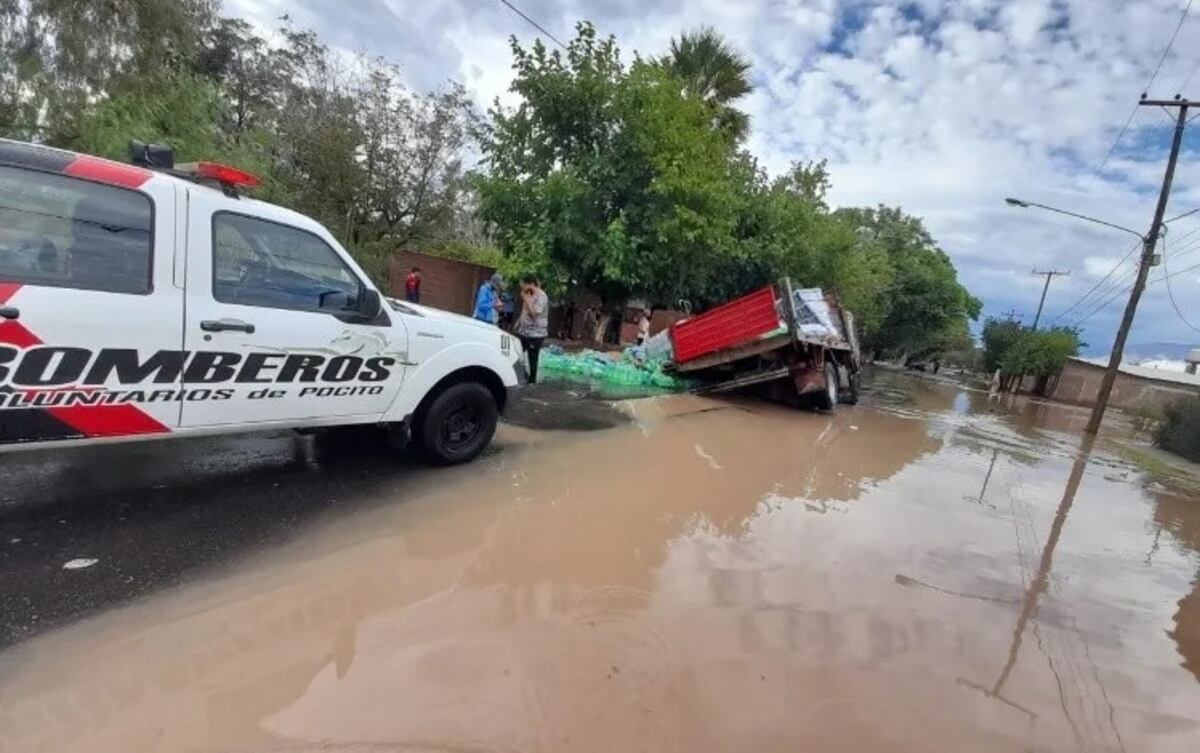 El temporal de esta madrugada en San Juan afectó al menos a 40 viviendas y 8 familias fueron evacuadas