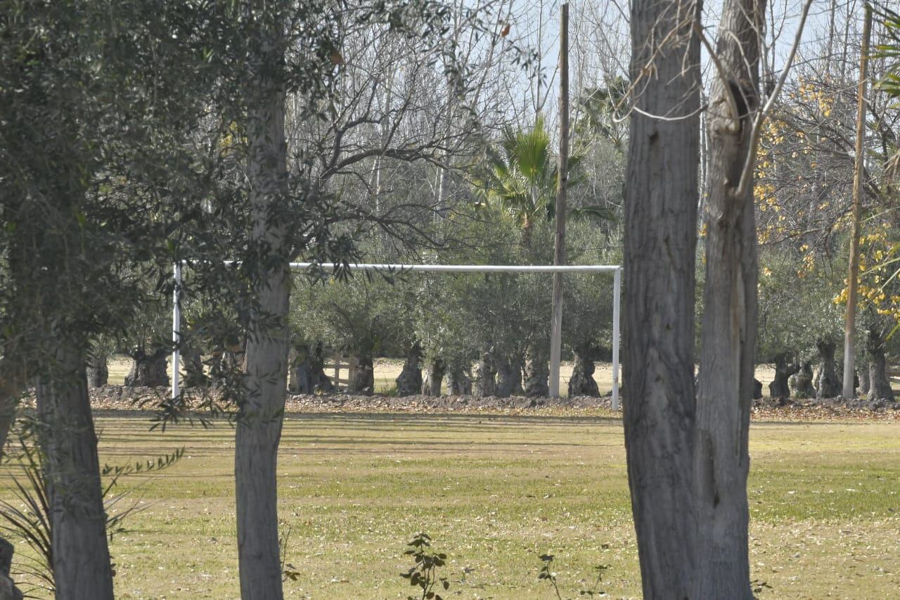 La menor de edad resultó herida al final de un partido de fútbol en Córdoba.