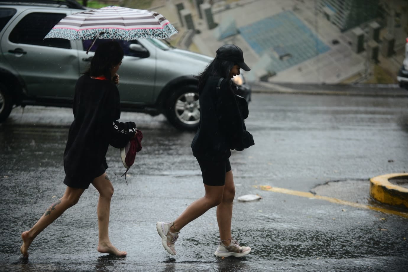 Lluvia en Córdoba este sábado 19 de febrero (José Hernández / La Voz).