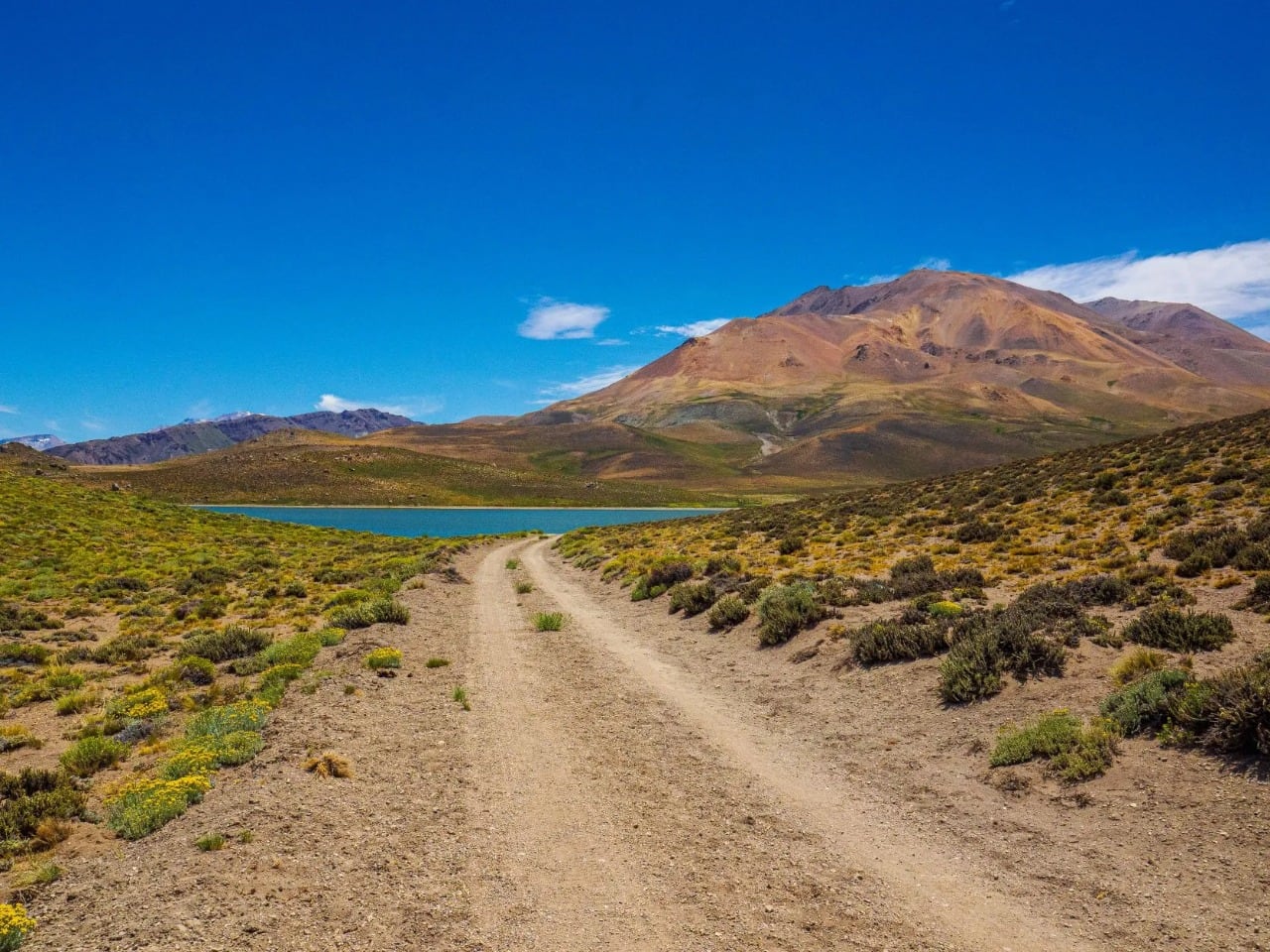 Llegada a la laguna y al cerro Del Palao.