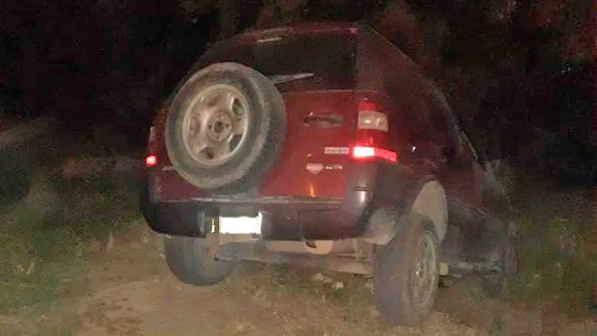 Río Cuarto: un conductor murió tras caer a una alcantarilla pero descubrieron que había sido apuñalado
