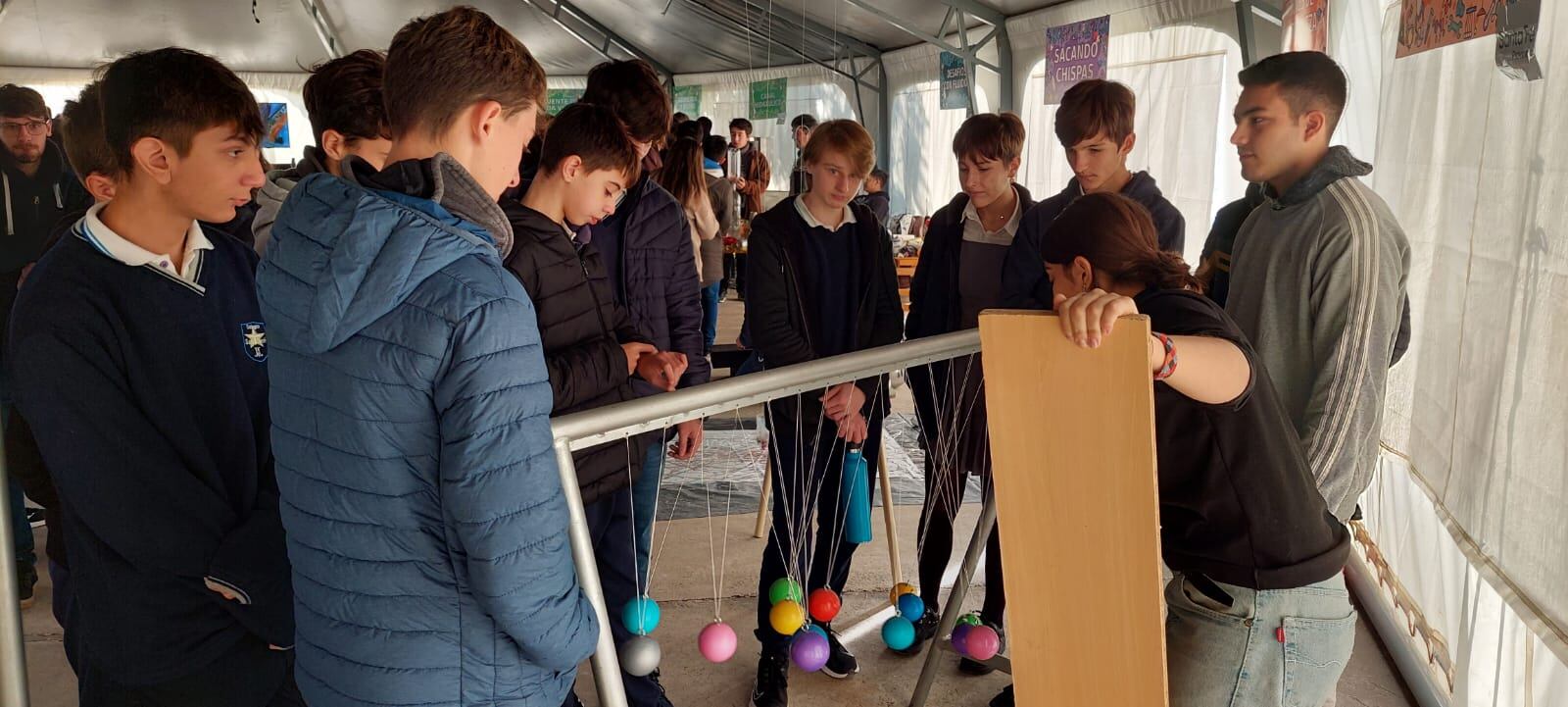 Alumnos disfrutaron de la ciencia y la tecnología en la UTN de Rafaela