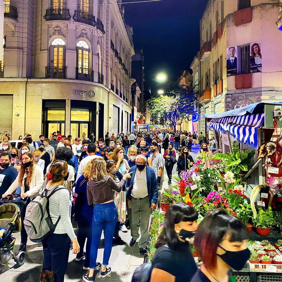 Los rosarinos coparon calle Córdoba este fin de semana.