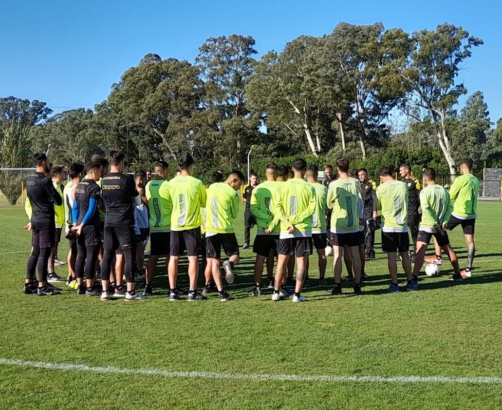 Mariano González y Osvaldo Barsottini fueron presentados como entrenadores de Santamarina