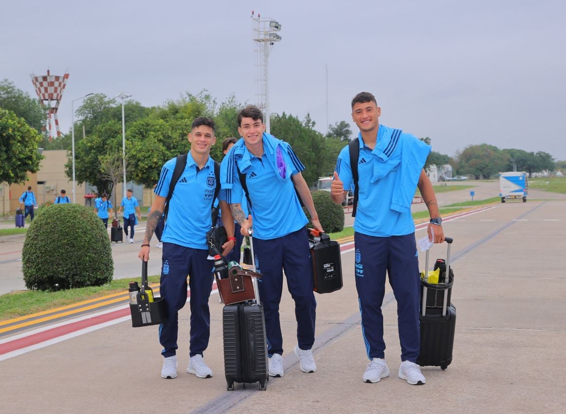 La Sub 20 argentina llegó a San Juan y se prepara para enfrentar a Nueva Zelanda.