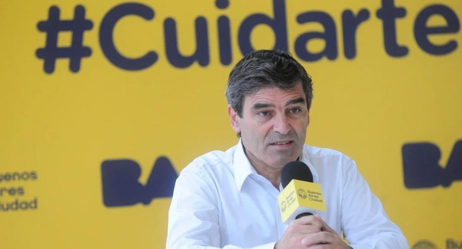 Fernán Quirós dio información sobre la investigación donde se combinan vacunas.