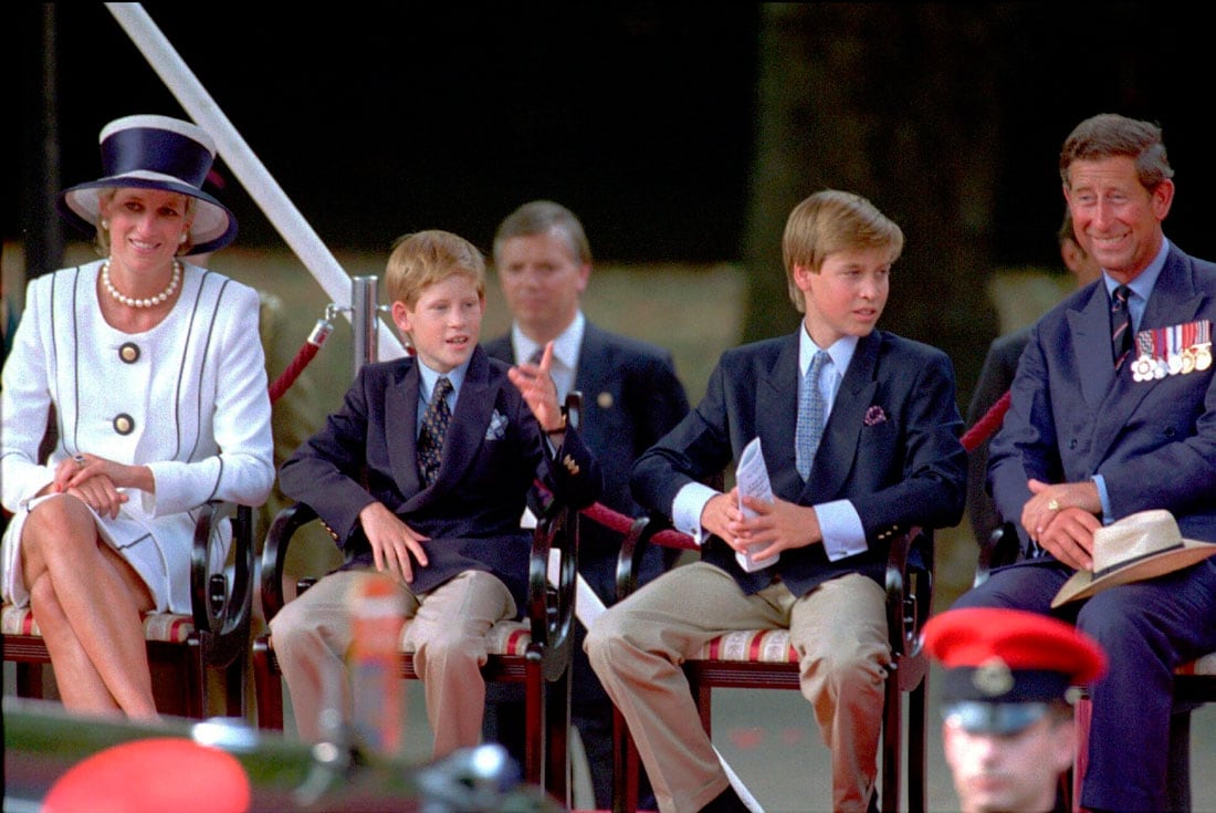 Carlos. En una foto de archivo con sus hijos y Lady Di (AP).