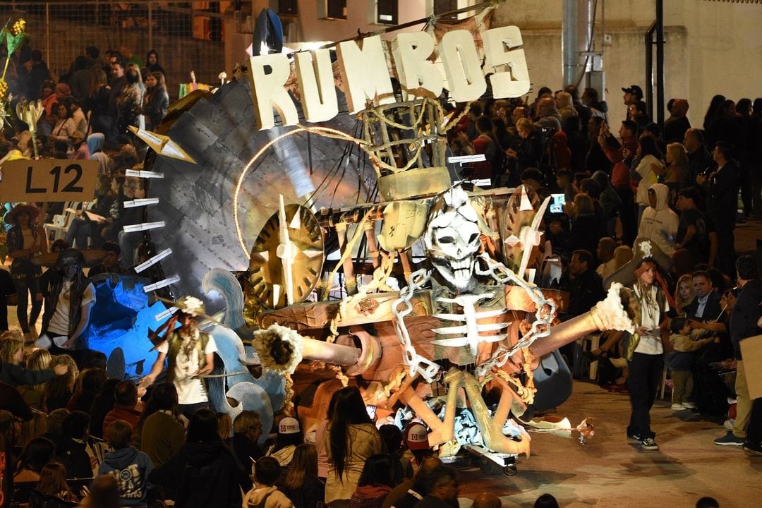 65° Fiesta Nacional Desfile Carrozas Estudiantiles Gualeguaychú. Foto: Instagram Fotografia Gualeguaychú