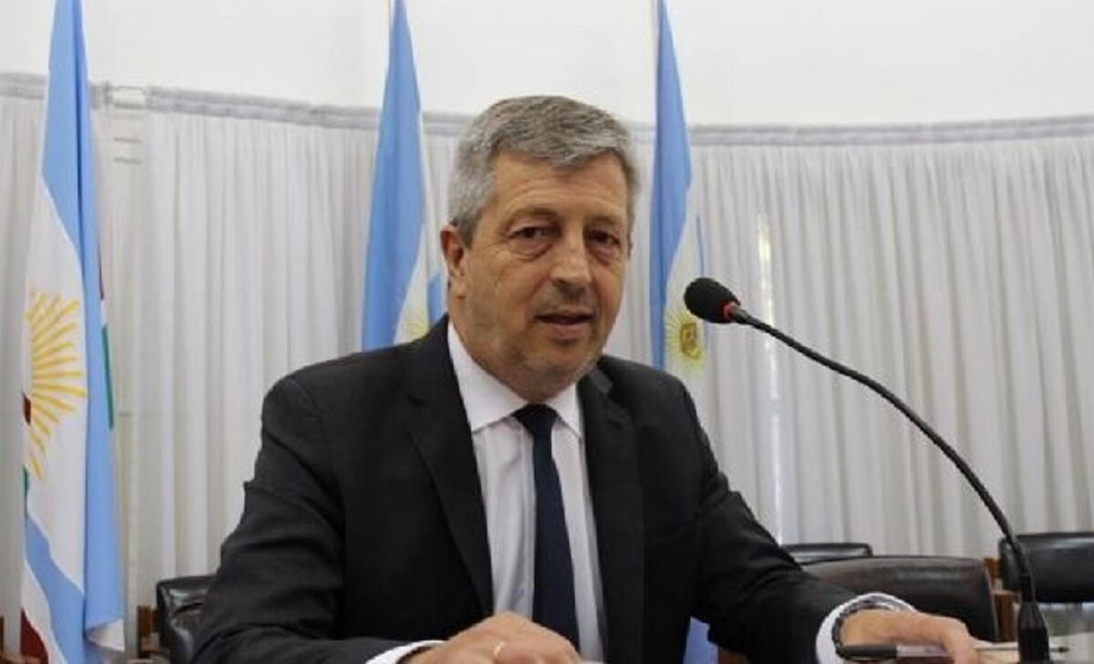 Emir Félix admitió que está “dolido” por la muerte de Ricardo Vergara y volvió a insistir con las restricciones