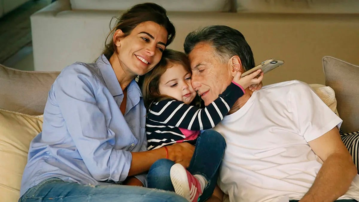 La hija de Mauricio Macri se lanzó al modelaje.