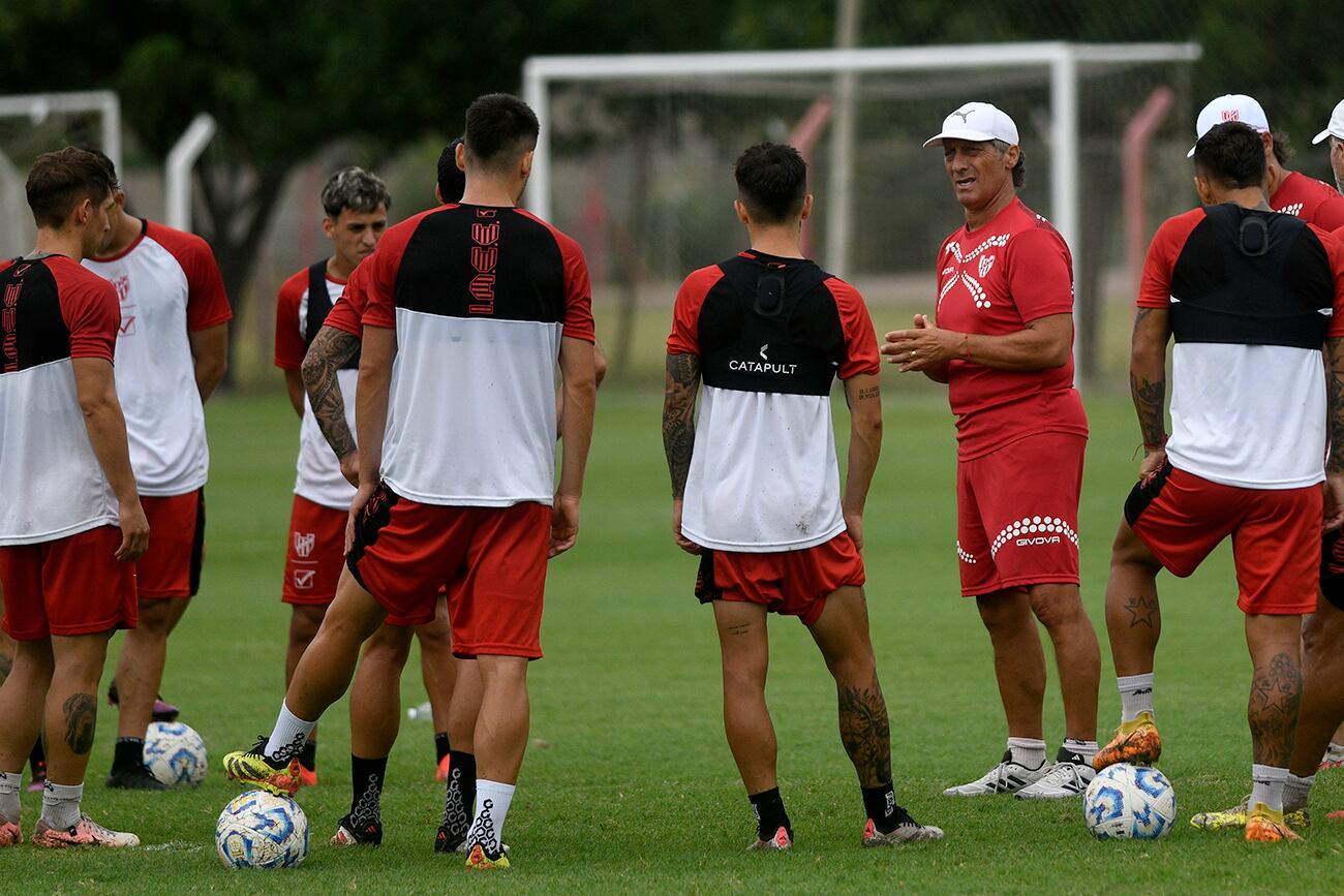 Instituto entrenó este miércoles para el encuentro que disputará este domingo ante Argentinos Juniors. (Ramiro Pereyra / La Voz)