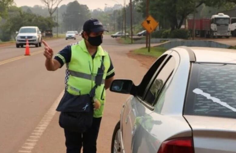 Un individuo denunció a una inspectora de tránsito por amenazarlo en Oberá.