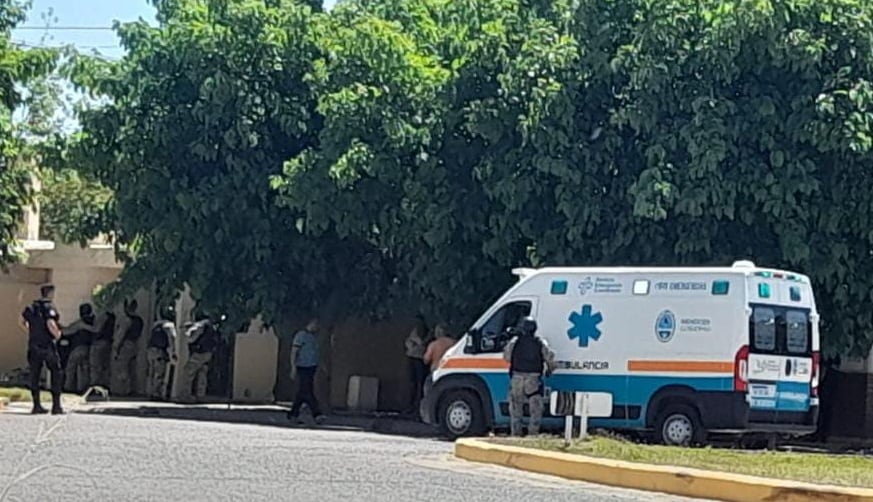 Una joven madre se atrincheró en su casa de San Martín y durante más de dos horas amenazó con autolesionarse.