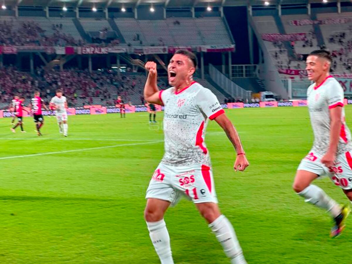 Video: un golazo de Santiago Rodríguez puso arriba a Instituto ante Newell’s