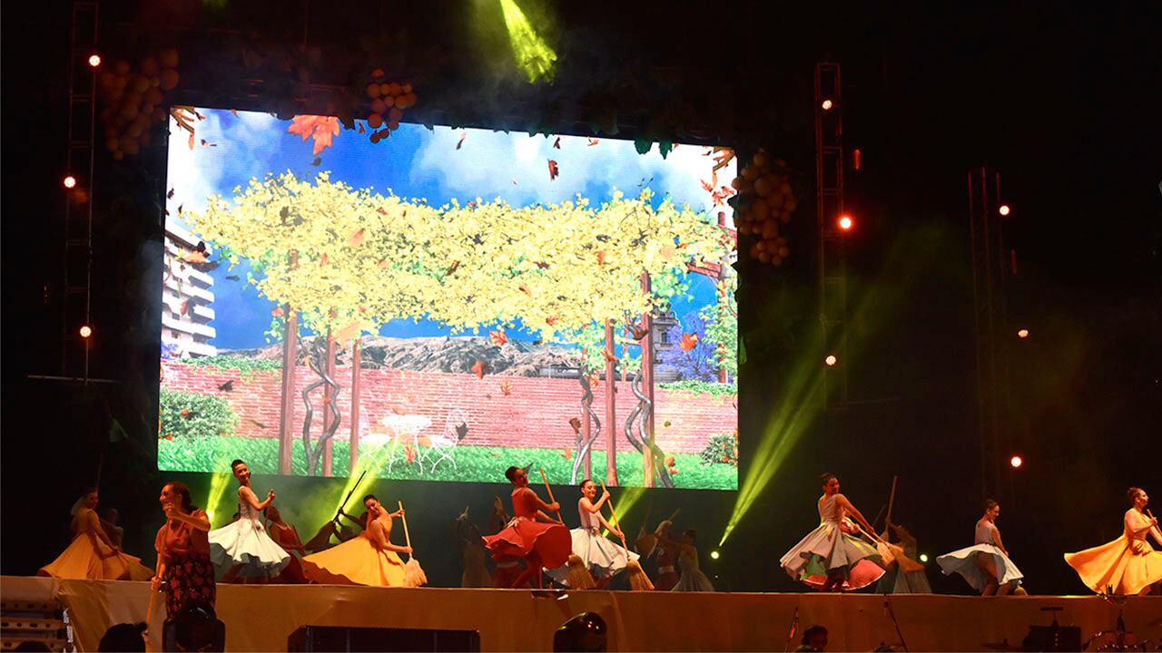 Vendimia de Godoy Cruz 2023.
"Danza bajo la magia de los parrales" en el parque San Vicente