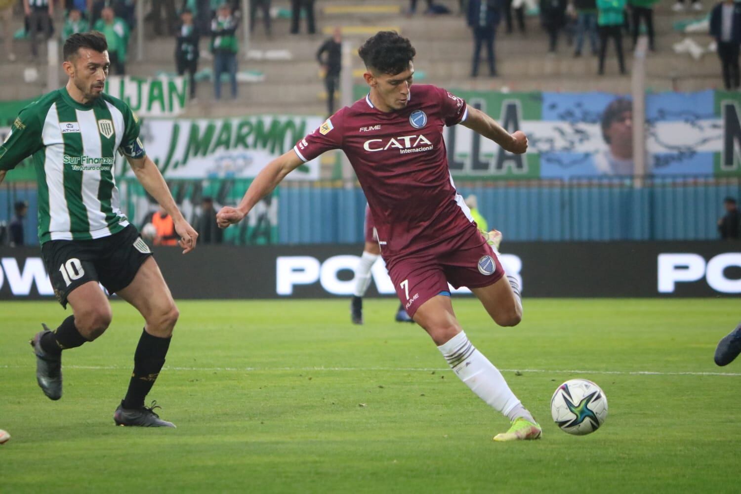 Godoy Cruz y Fiume Sports presentaron su tercera equipación / Gentileza.