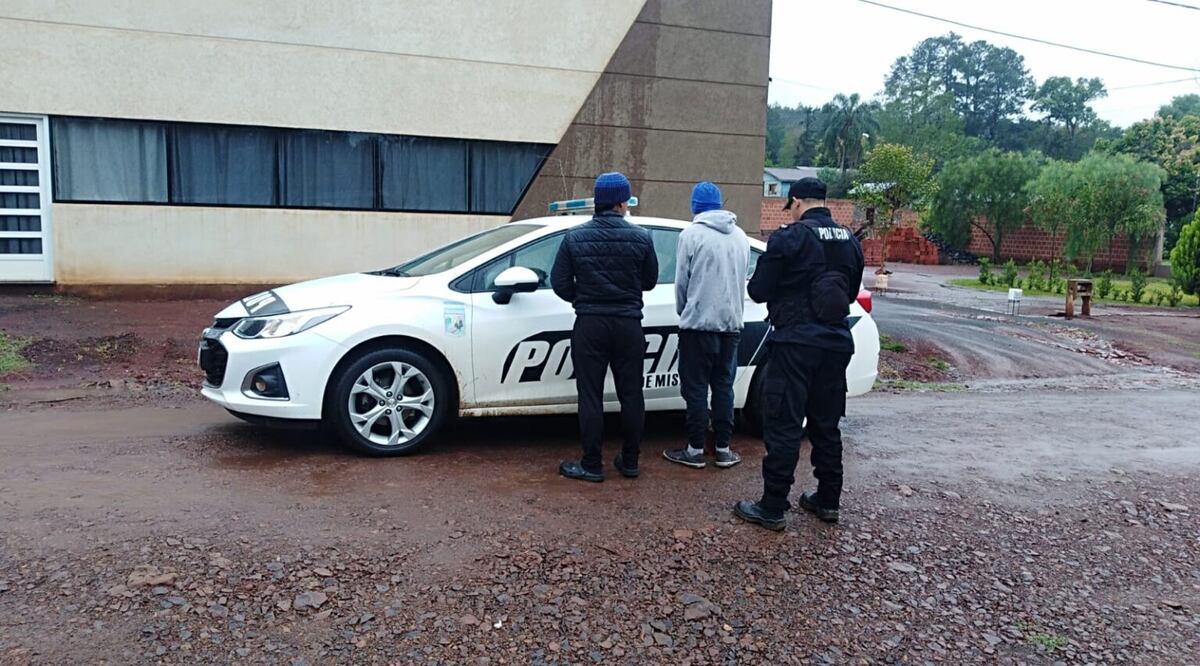 Demoran a dos jóvenes por presunto robo en Eldorado
