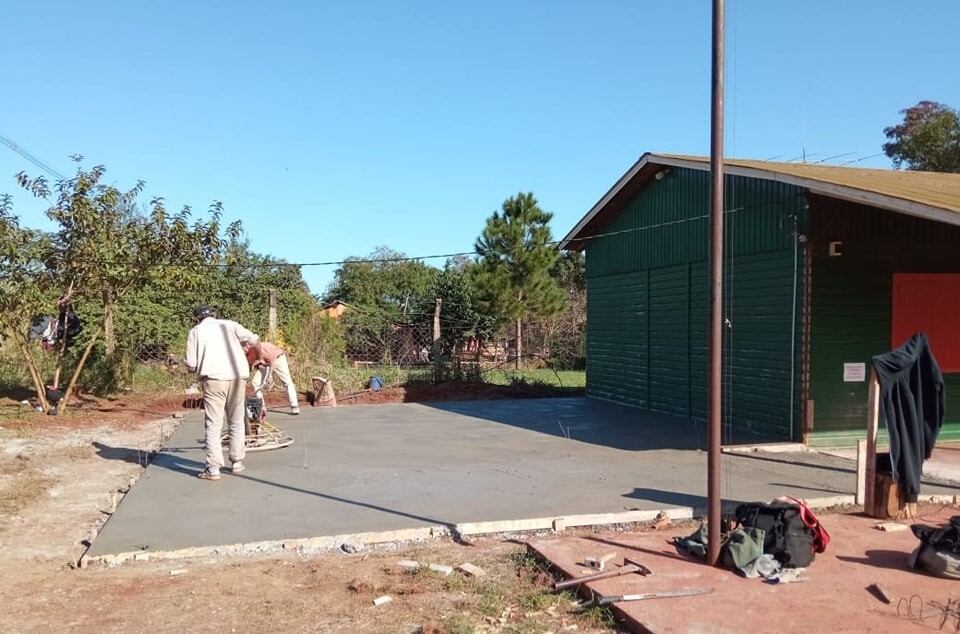 Inician la construcción de un aula para la Escuela 954 de Puerto Iguazú.