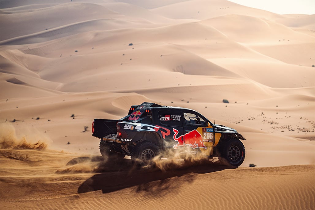 Guy Botterill, en acción con Toyota en el Dakar 2024. Fue el mejor debutante, en el sexto lugar.