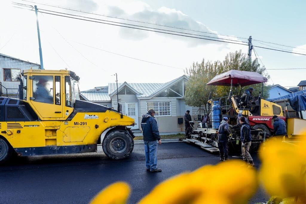 Obras en Ushuaia: pavimentan Trejo Noel y ARA General Belgrano