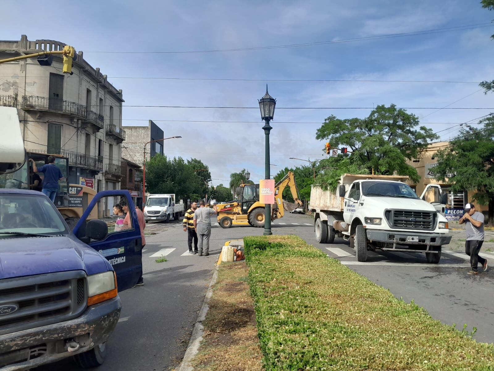 Temporal en Tres Arroyos: evacuados, árboles  caídos, techos volados y daños