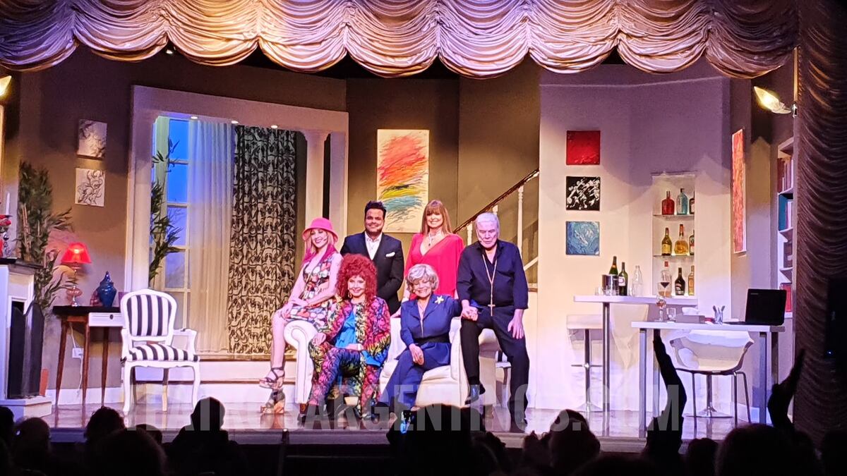 Aldo Funes celebra con grandes comedias sus 20 años en Mar del Plata y suma Carlos Paz como plaza teatral