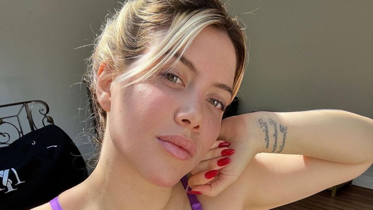 Wanda Nara mostró en detalle su cambio de look y cómo logró volver a su color natural