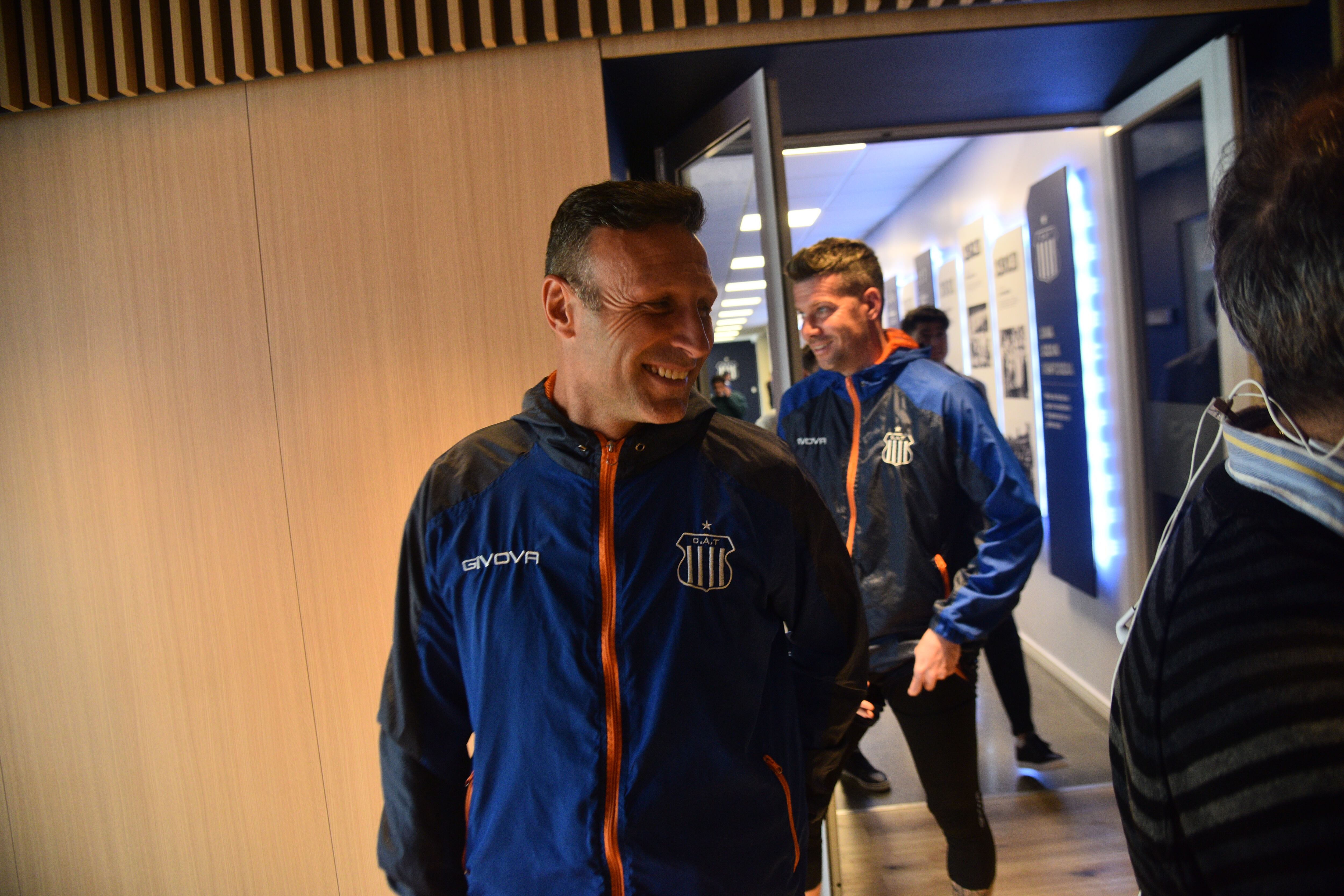 Andrés Fassi presentó al nuevo técnico del club Atlético Talleres, 
Walter Ribonetto . (Pedro Castillo / La Voz)