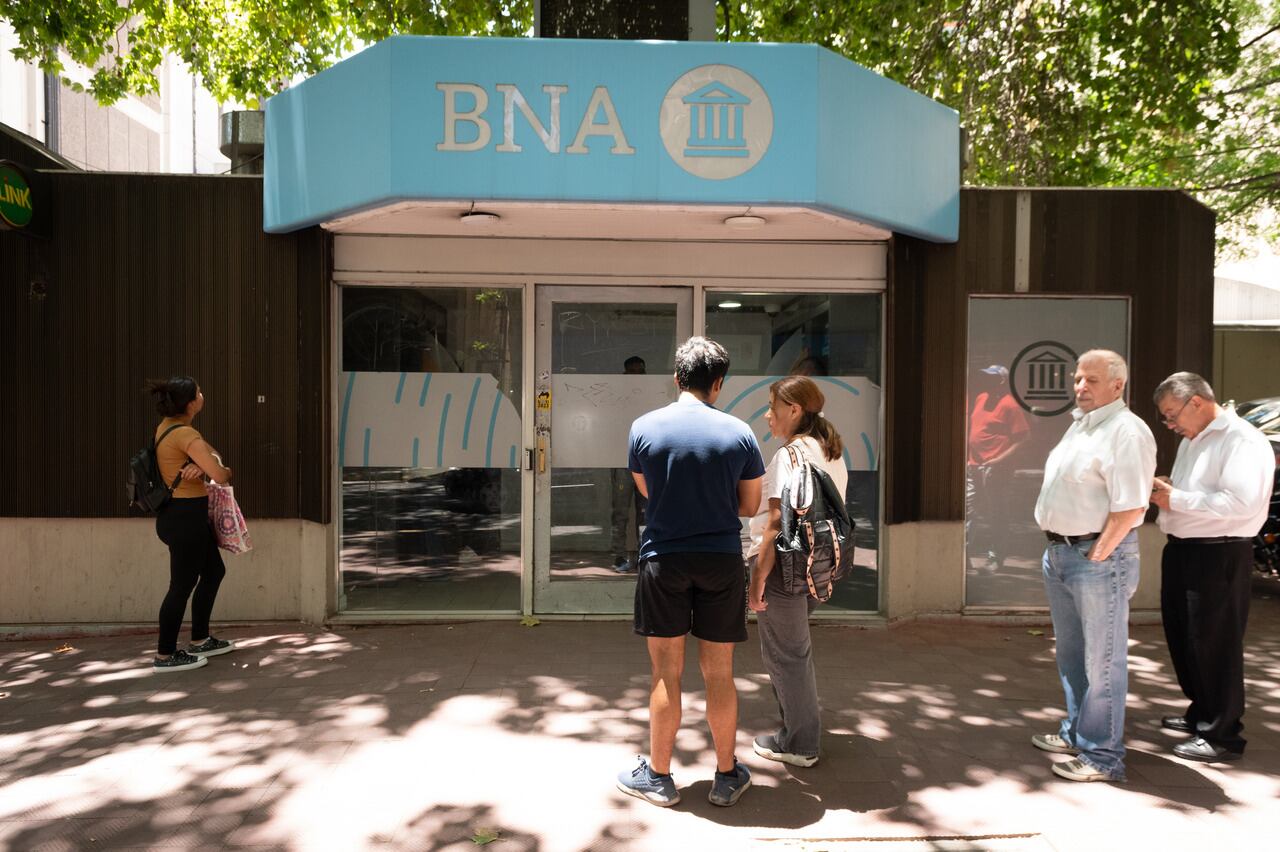 BNA lanzó una línea de créditos financiando hasta 24 cuotas la compra de productos seleccionados.

Foto: Ignacio Blanco / Los Andes 