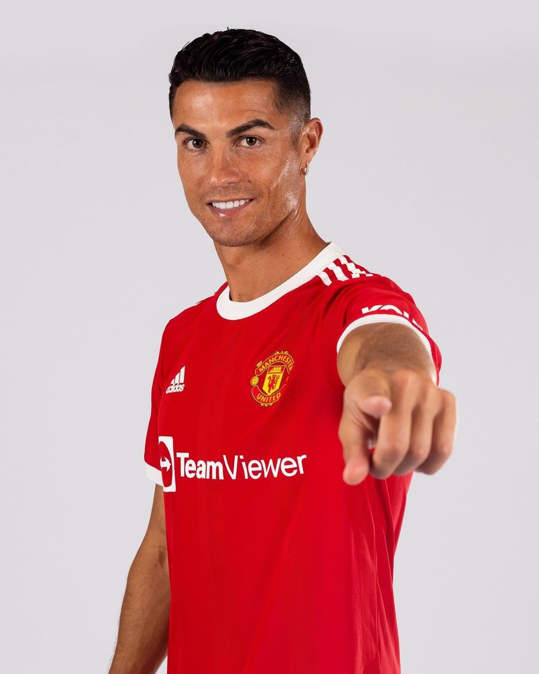 La primera foto de Cristiano Ronaldo con la camiseta del Manchester United