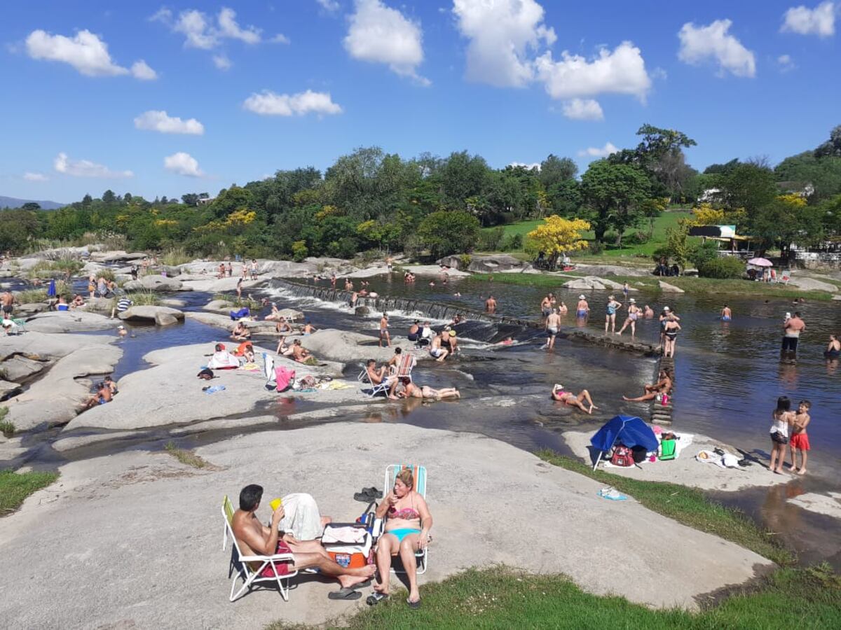 Pronóstico: Villa Carlos Paz arrancó la temporada con clima ideal para disfrutar del río y el sol