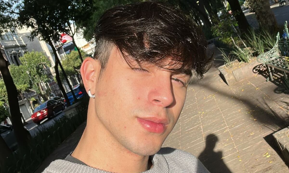 Rusherking denunció que le robaron el celular mientras bailaba en la calle