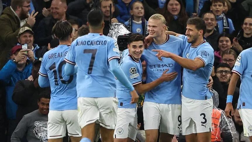 Con goles de Haaland y Julián Álvarez, Manchester City aplastó a Copenhague por la Champions League. / Genitleza.