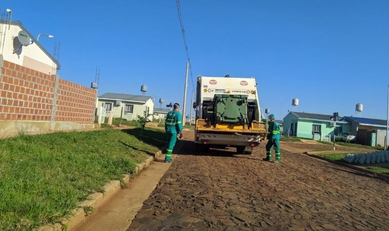 Itaembé Guazú en la cúspide de la urbanización sustentable: más de trescientos contenedores se encuentran dispersos por la zona.