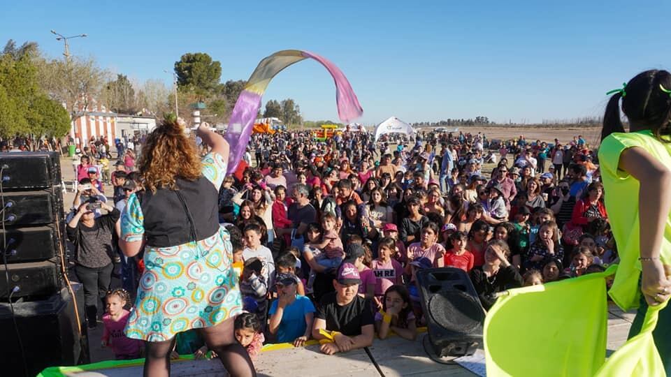 Familias enteras disfrutaron de los festejos que cerraron el mes del niño en General Alvear.