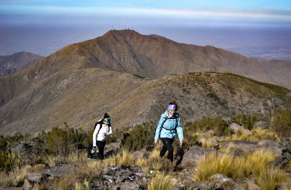 El cerro Arco, una de las absolutas bellezas de Mendoza.