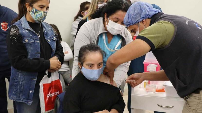 Comenzó la vacunación a personas con Síndrome de Down. (Foto: Web)